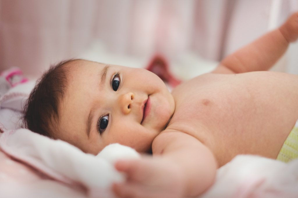 Cum sa ai un bebe care face „pachetelul” in mod regulat si fara probleme?