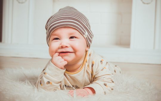 Cum sa ai grija de dintisorii bebelusilor si copiilor mici?