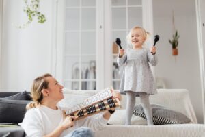 Muzica si bebelusii. Rolul muzicii in ingrijirea bebelusului