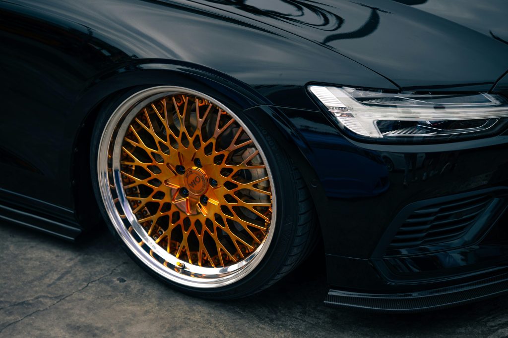 Polish auto, o etapă importantă în procesul de detailing exterior. Ce să verifici după ce iei mașina din atelierul de detailing auto?