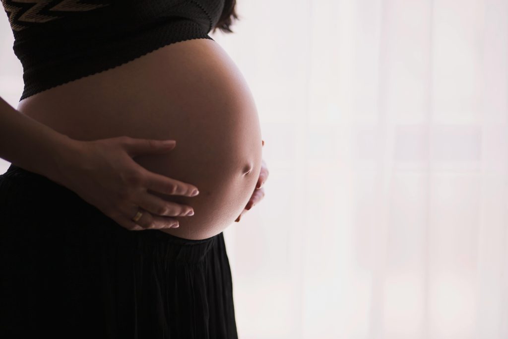 Ptyalism gravidarum sau productia excesiva de saliva in sarcina